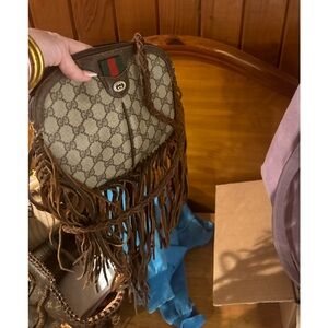 gucci revamped crossbody